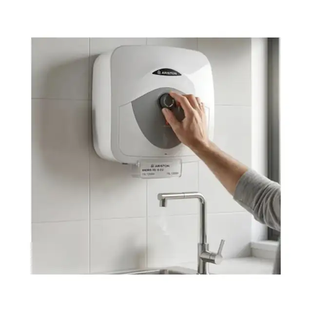 Boiler electric Ariston Andris, capacitate de 15 L, putere 1200 W, timp incalzire 44 minute, IPX1, 8 bar, 36 x 36 x 34.6 cm, 230 V, 7.4 kg, clasa energetica A